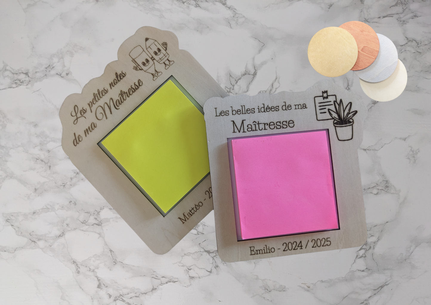 Support à Post-it personnalisé – Cadeau fin d’année maîtresse / ATSEM / nounou