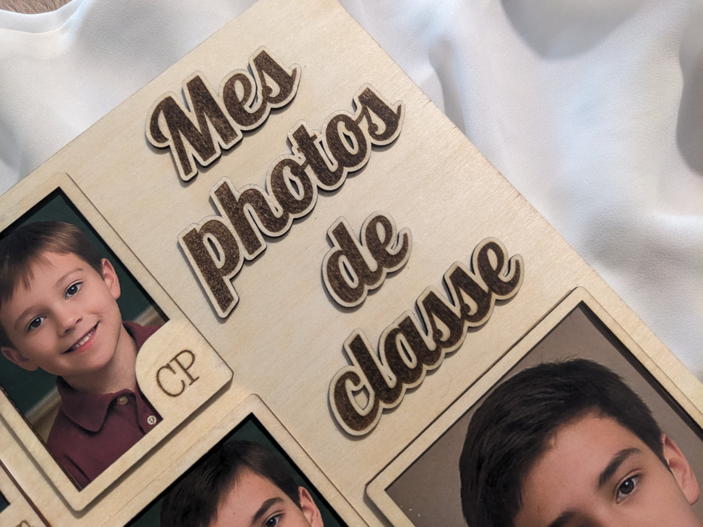 Pancarte en bois personnalisée pour photos de classe, de la petite section à la 3e, Boutique Mimibiou